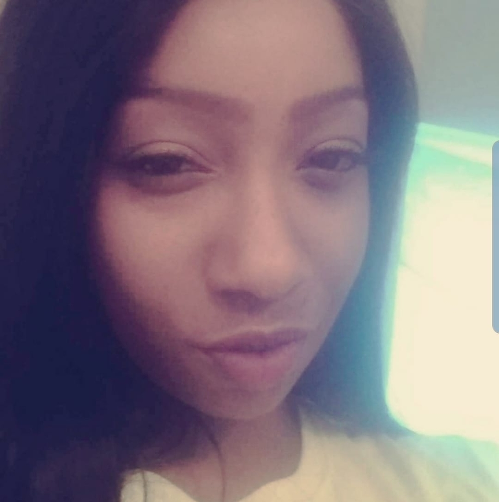 Meet your Posher, Candace